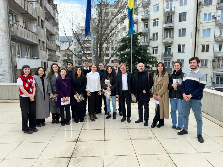 Swedish Ambassador hosts IBSU students