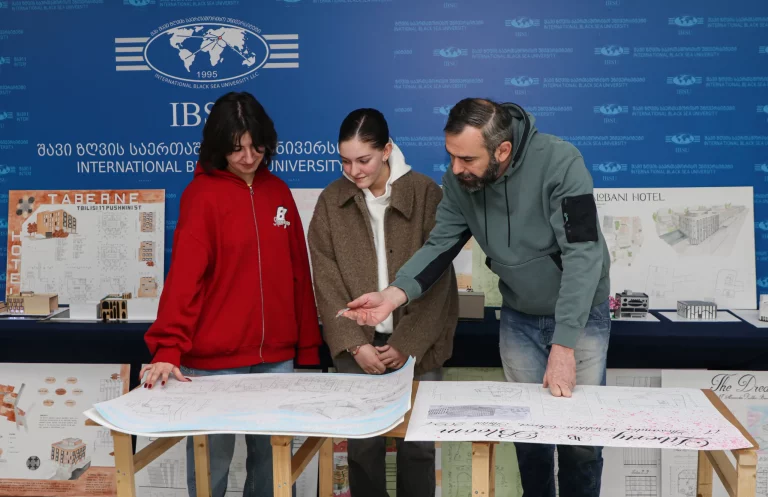 IBSU students present architectural projects