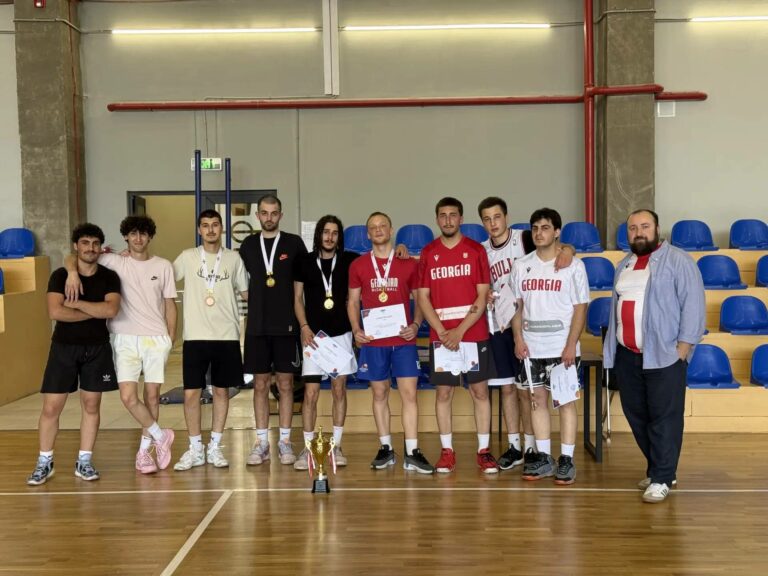 IBSU-ს პრორექტორმა 3×3 კალათბურთის შიდასაუნივერსიტეტო ტურნირის გამარჯვებულები დააჯილდოვა