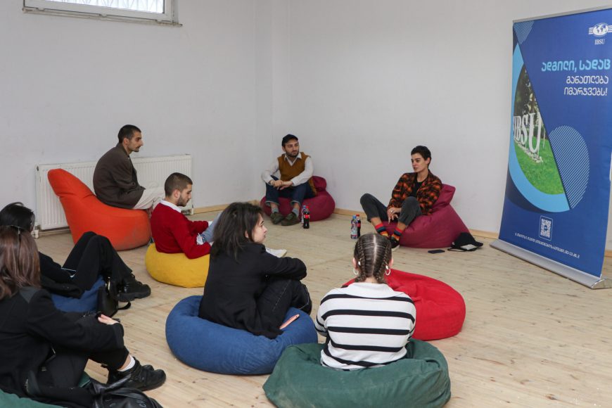 Presenter Keta Tsitskishvili met with IBSU journalism program students