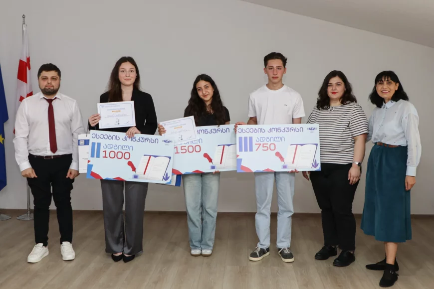 IBSU awarded essay competition winners