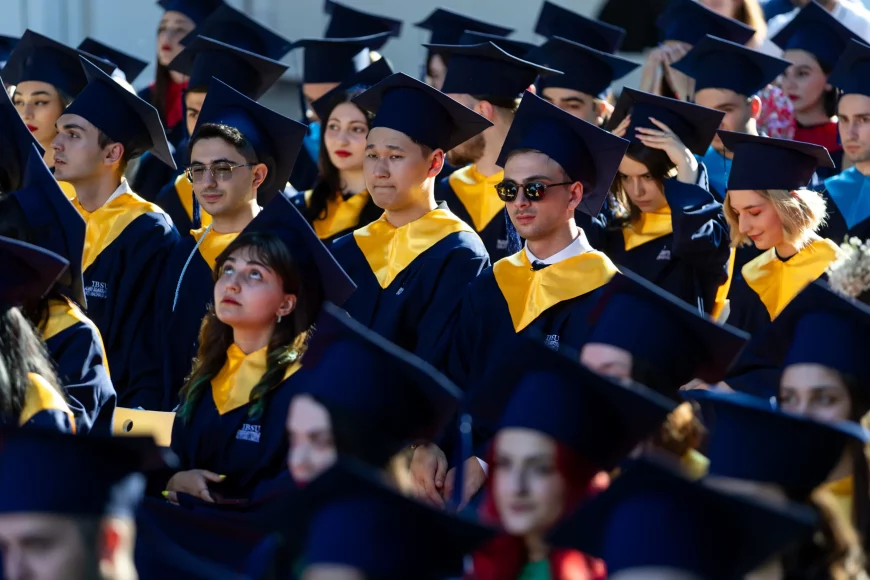 2024 წლის კურსდამთავრებულთა გამოსაშვები საღამო