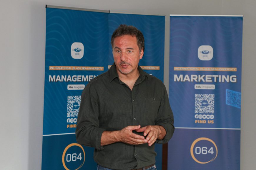 Italian professor Andreas Sitorengo conducted workshops for IBSU students