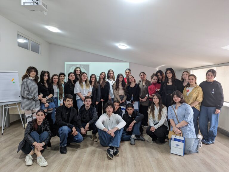 “Ask The Psychologist” – training for entrants