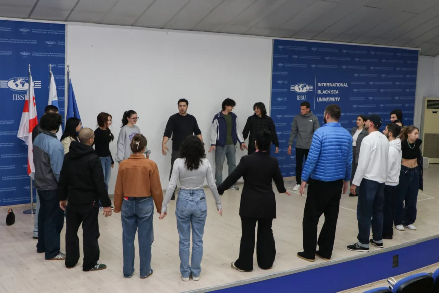 Creative Thinking Session Using Psychodrama Techniques
