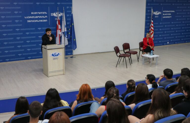 პირველკურსელების საინფორმაციო შეხვედრა