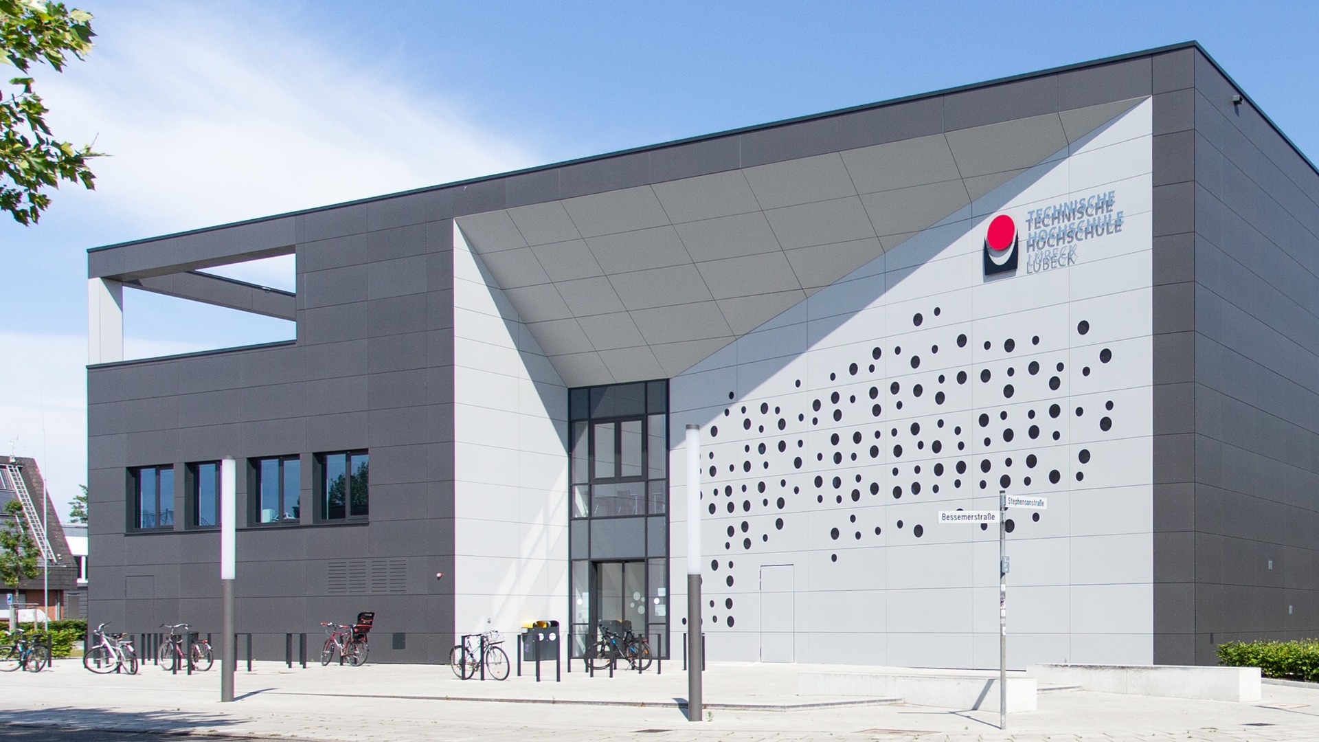 IBSU and University of Applied Sciences Lübeck signed a Memorandum of Understanding