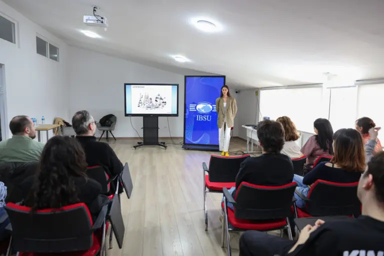 A representative of Spectrum Architecture met with IBSU Architecture Program students